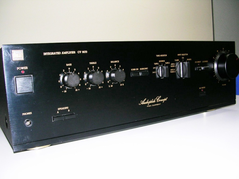 For sale is a Germany-made stereo amp Dual CV-5670.